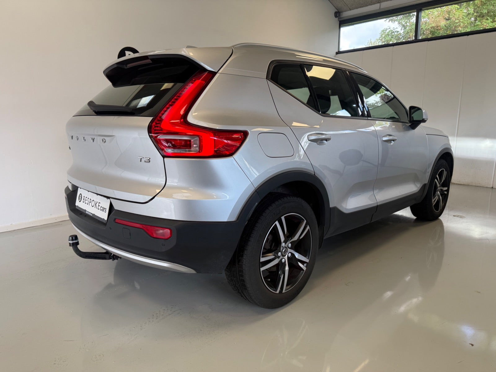 Sølv Volvo XC40 fra 2019