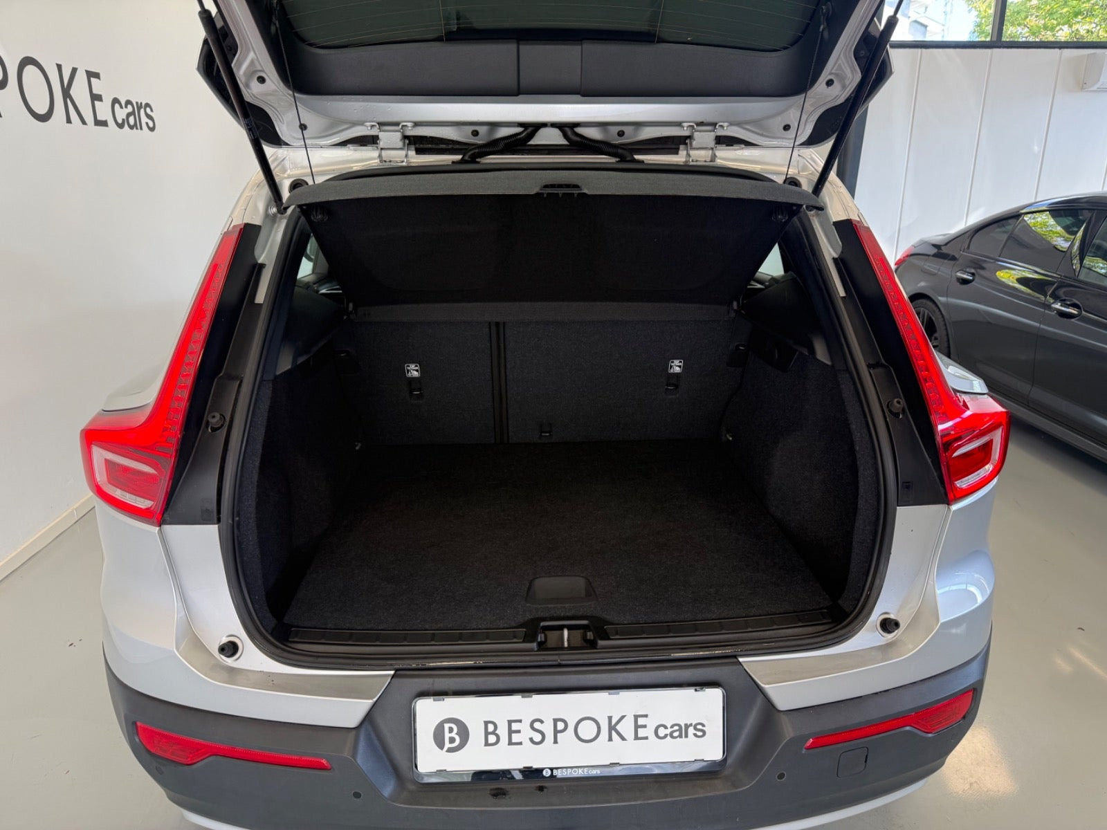 Sølv Volvo XC40 fra 2019