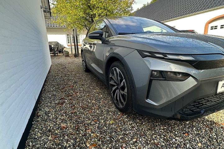 Grå Skoda Elroq fra 2025