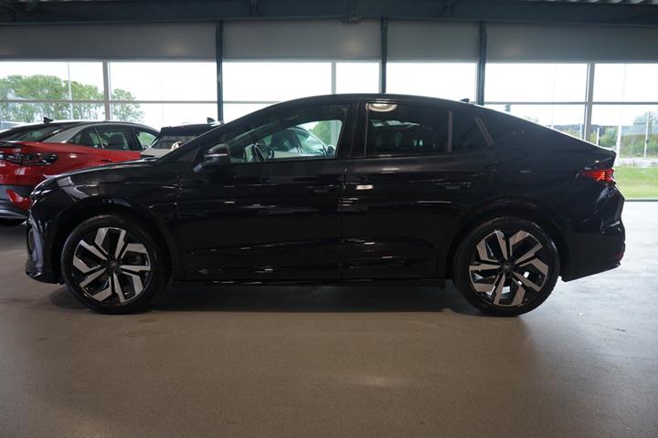 Sort Skoda Enyaq fra 2026