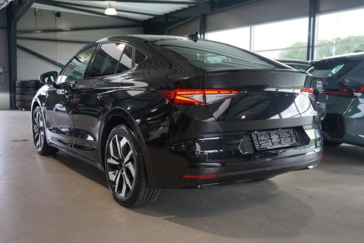 Sort Skoda Enyaq fra 2026