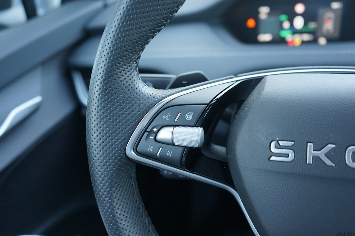 Sort Skoda Enyaq fra 2026