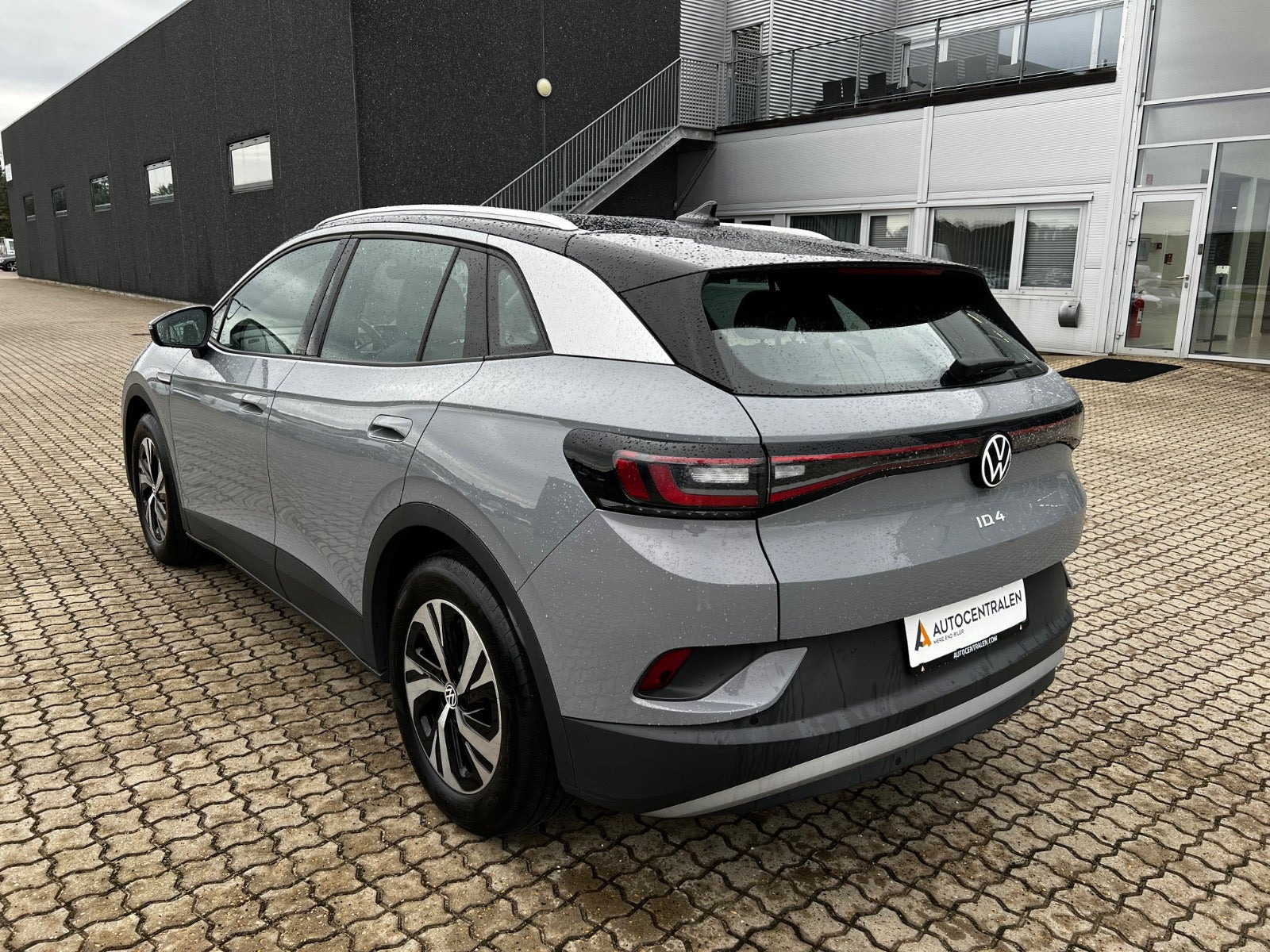Grå VW ID.4 fra 2021