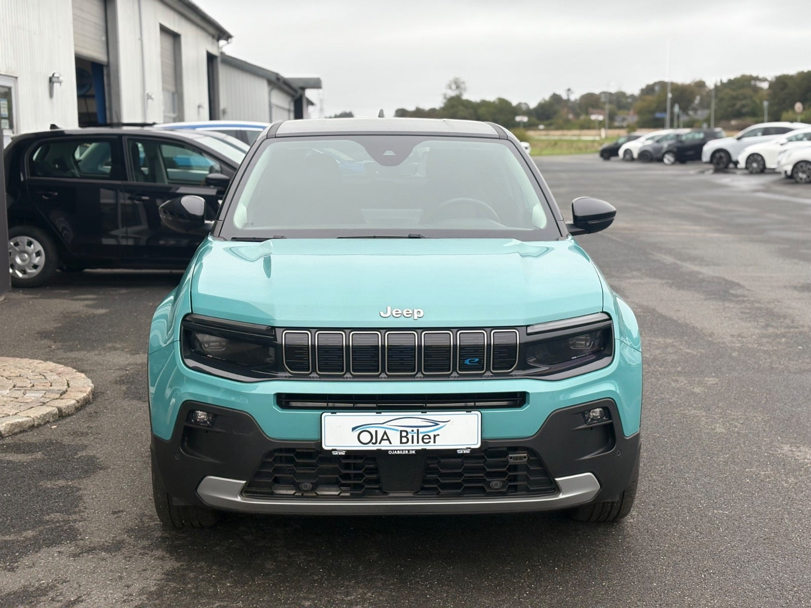 Blå Jeep Avenger fra 2024