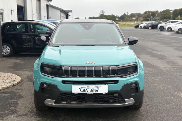 Blå Jeep Avenger fra 2024