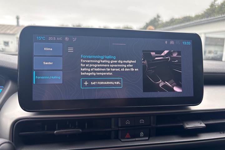 Blå Jeep Avenger fra 2024