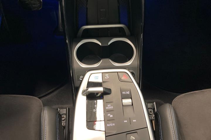 Sort BMW iX1 fra 2025