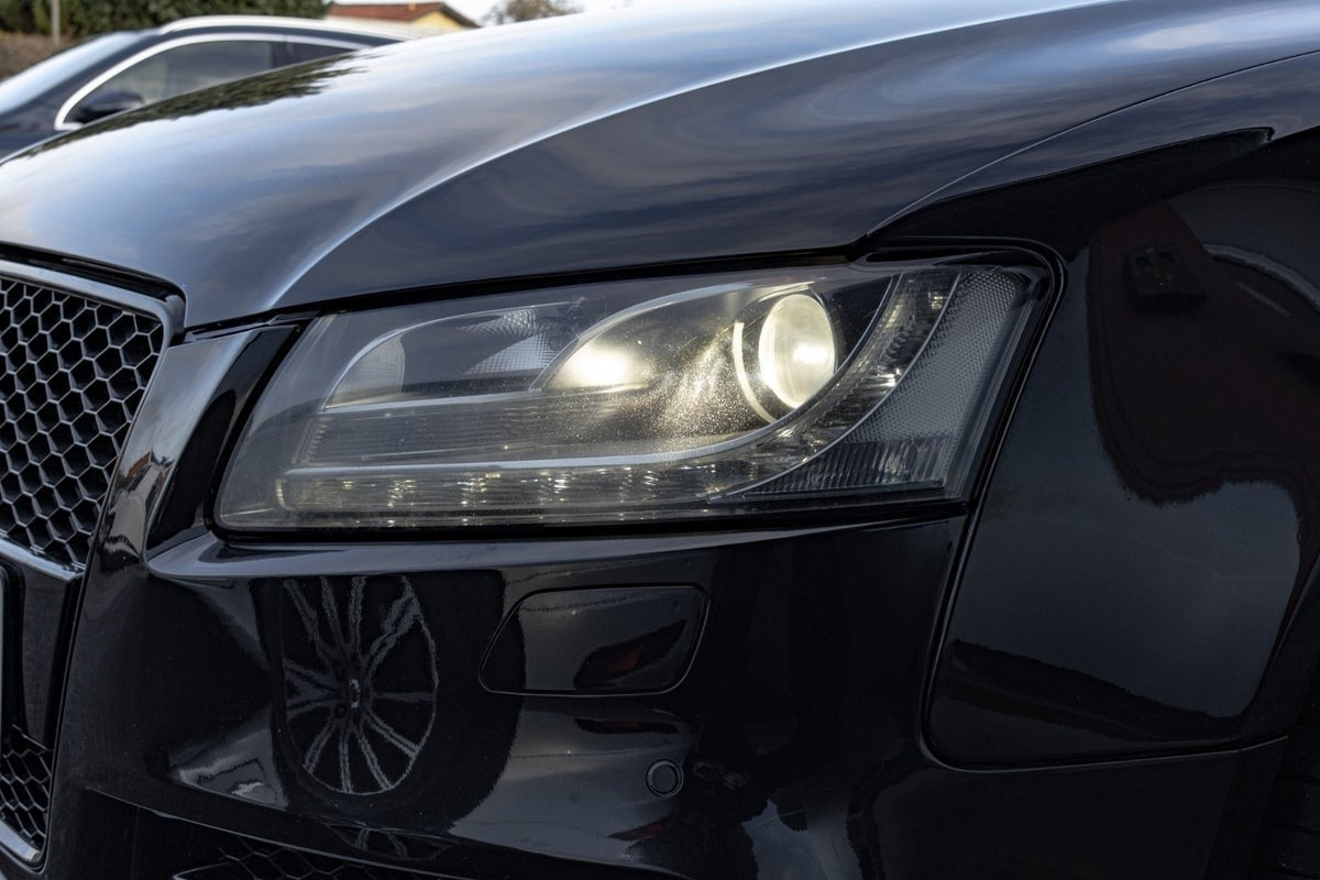 Sort Audi S5 fra 2010