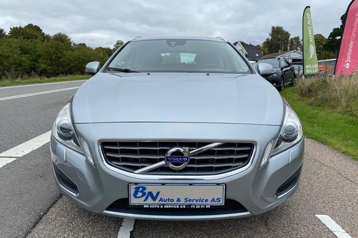 Sølv Volvo V60 fra 2012