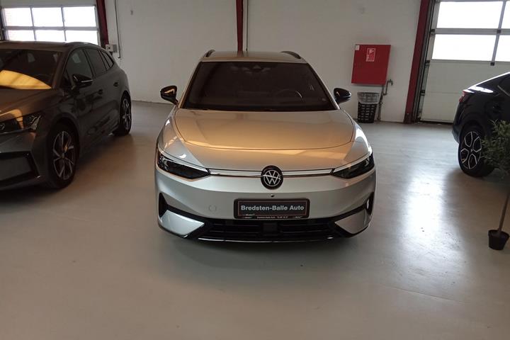 Sølv VW ID.7 fra 2025