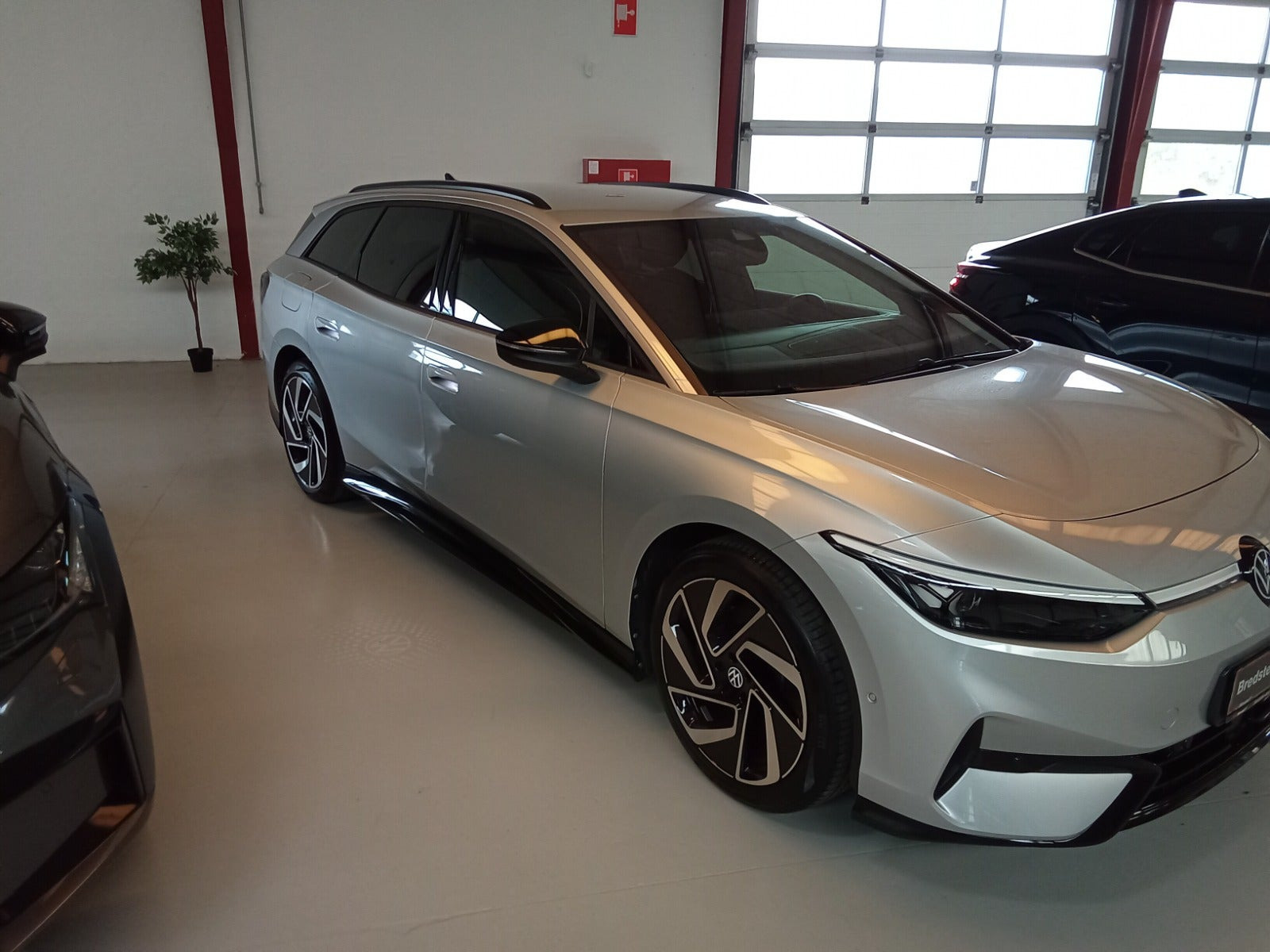 Sølv VW ID.7 fra 2025
