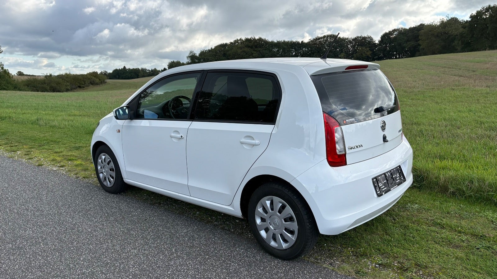 Hvid Skoda Citigo fra 2015