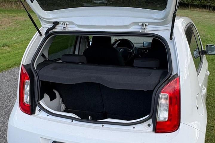 Hvid Skoda Citigo fra 2015