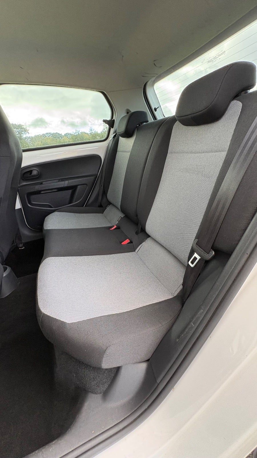Hvid Skoda Citigo fra 2015