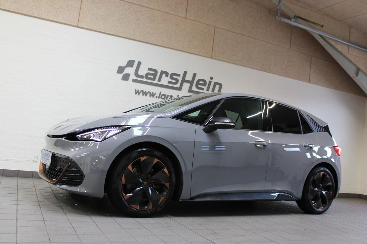 Grå Cupra Born fra 2025