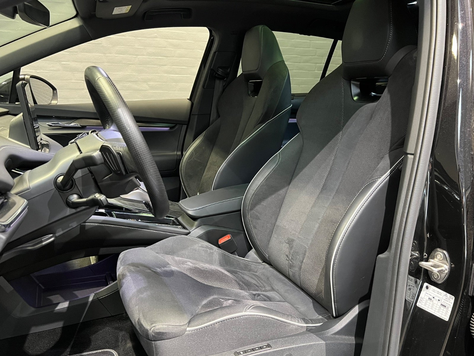 Sort Skoda Enyaq fra 2025