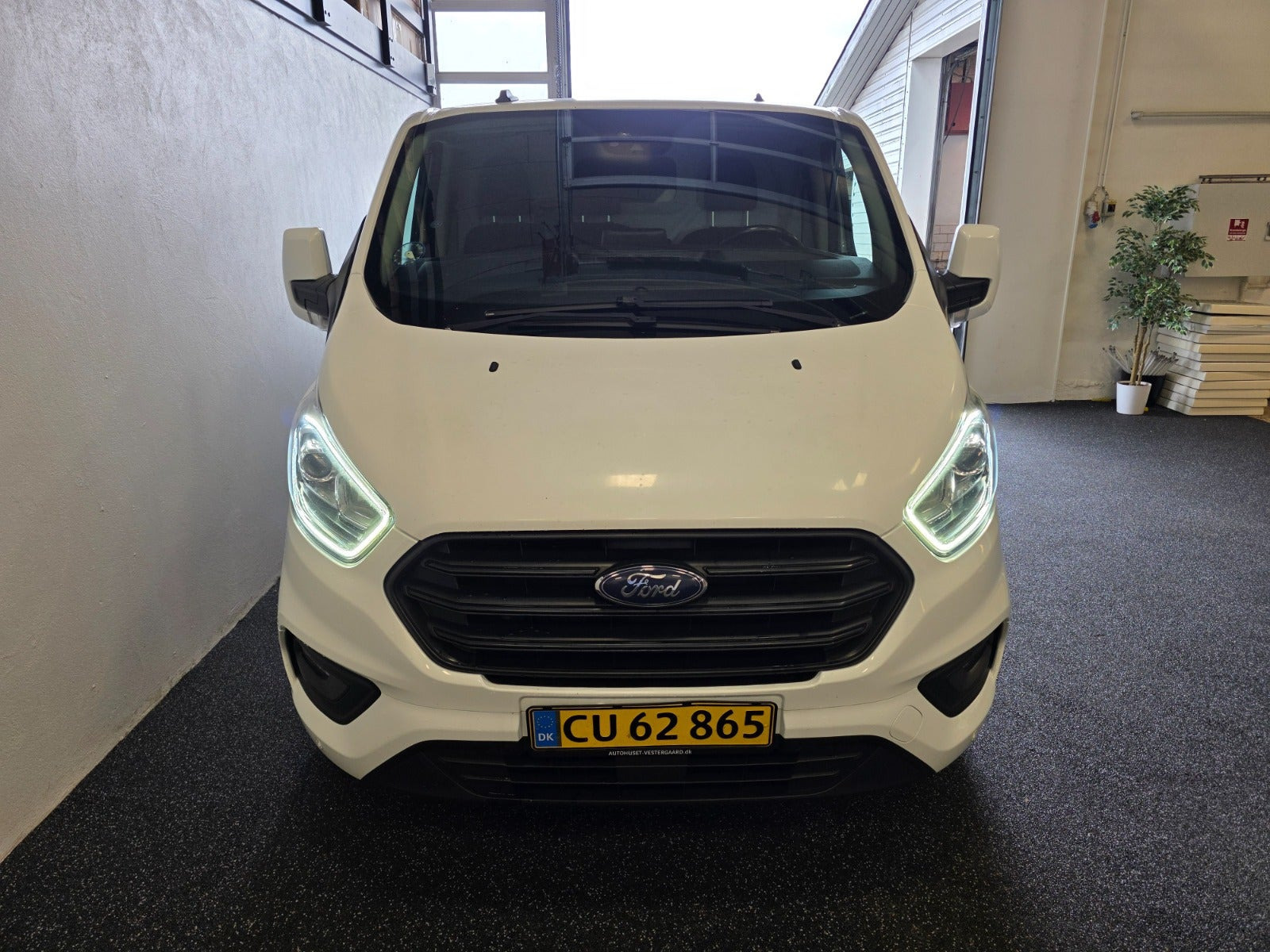Hvid Ford Transit Custom 280 L1 fra 2019