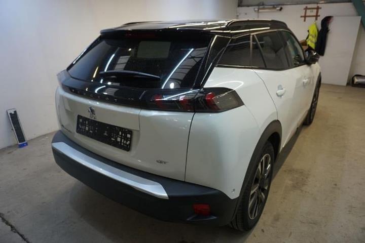 Sort Peugeot e-2008 fra 2021