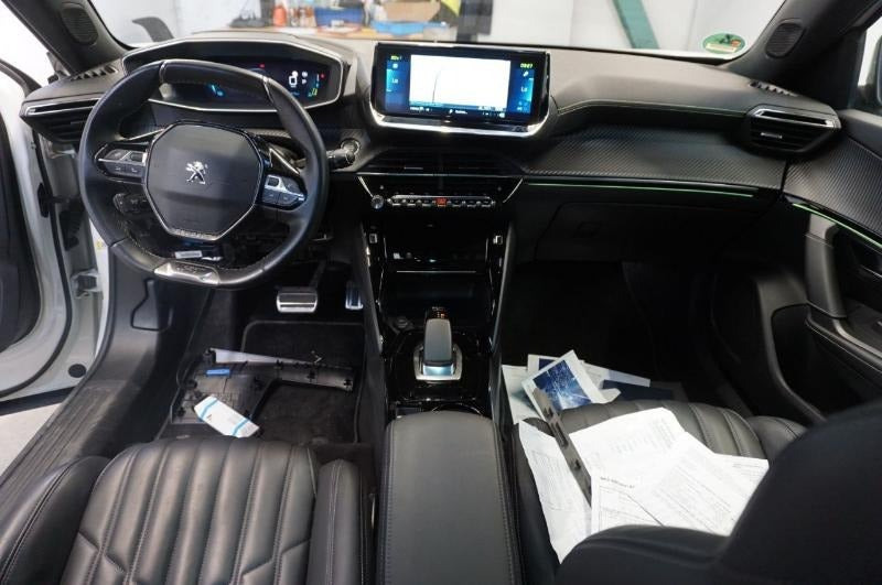 Sort Peugeot e-2008 fra 2021