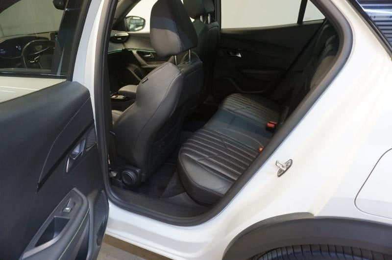 Sort Peugeot e-2008 fra 2021
