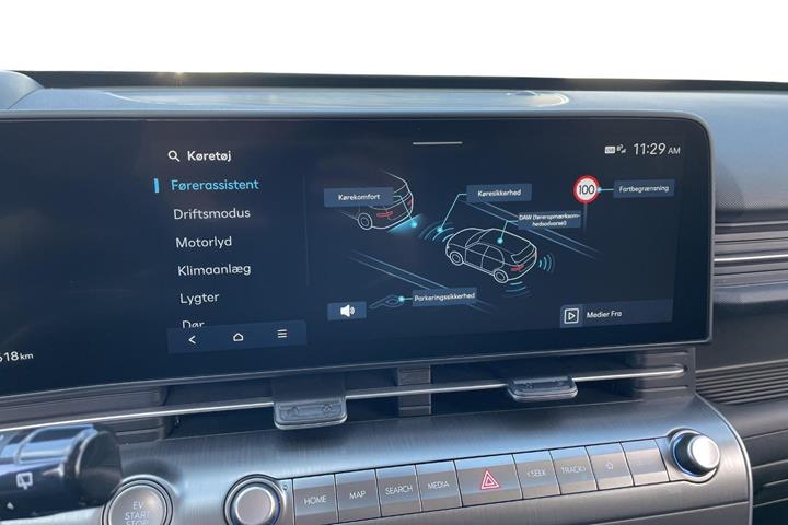 Grå Hyundai Kona fra 2024