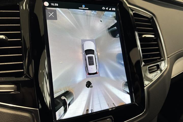 Sort Volvo XC90 fra 2023