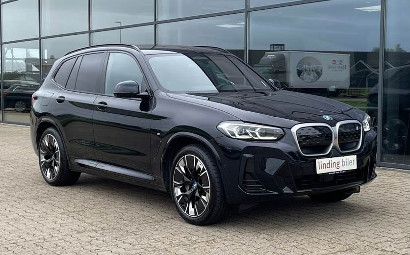 BMW iX3 Charged Plus M-Sport
