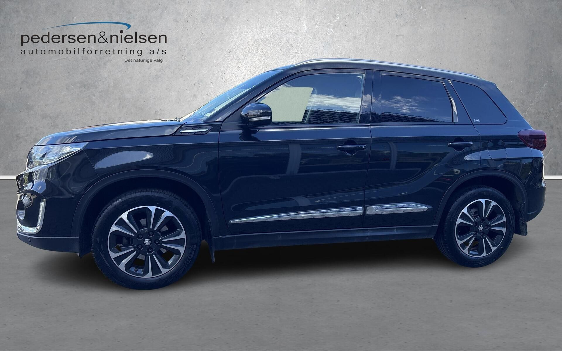 Sort Suzuki Vitara fra 2021