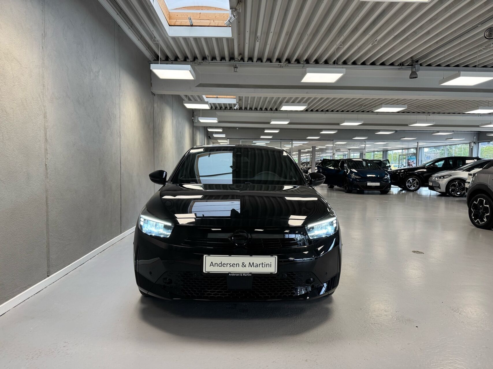 Sort Opel Corsa-e fra 2024