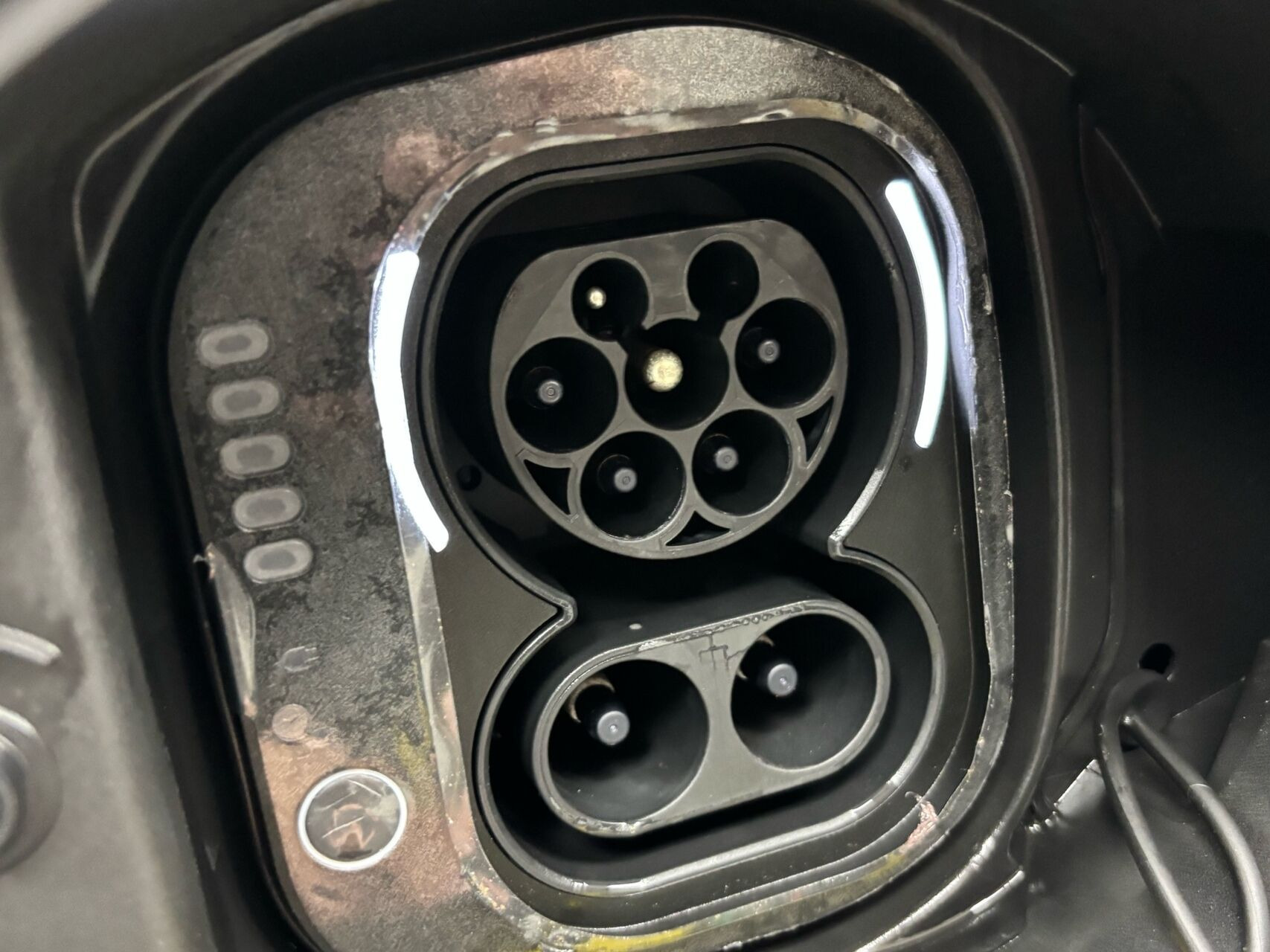 Hvid Fiat 500e fra 2023