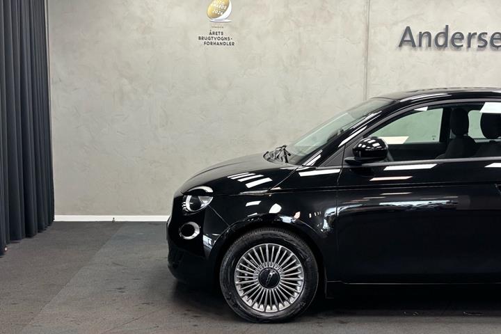 Sort Fiat 500e fra 2023
