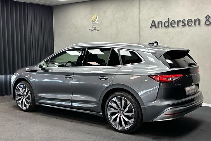 Grå Skoda Enyaq fra 2026