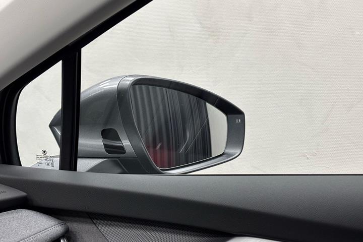 Grå Skoda Enyaq fra 2026