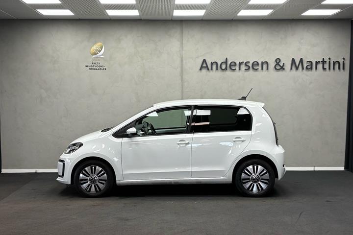 Hvid VW UP! fra 2021