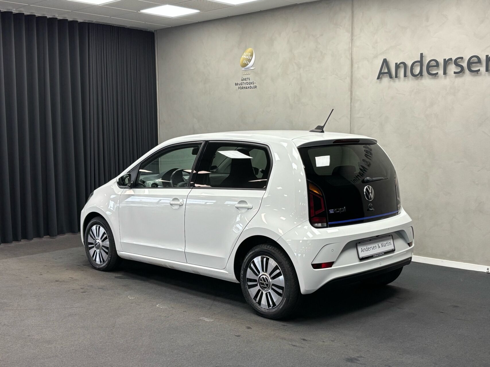 Hvid VW UP! fra 2021