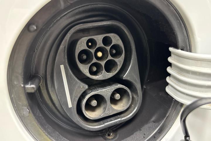 Hvid VW UP! fra 2021