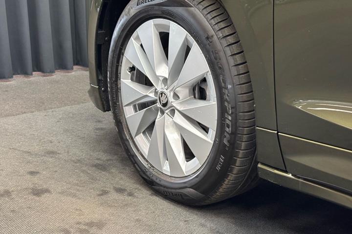 Grøn Skoda Enyaq fra 2026