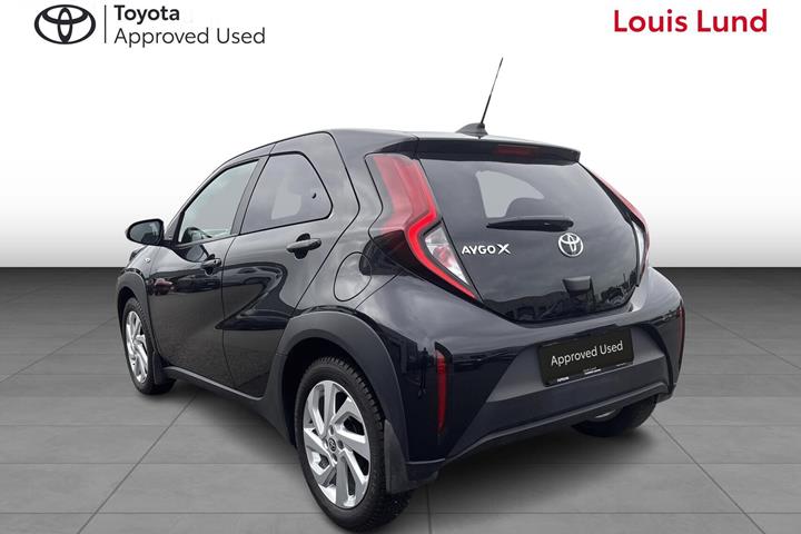 Sort Toyota Aygo X fra 2024