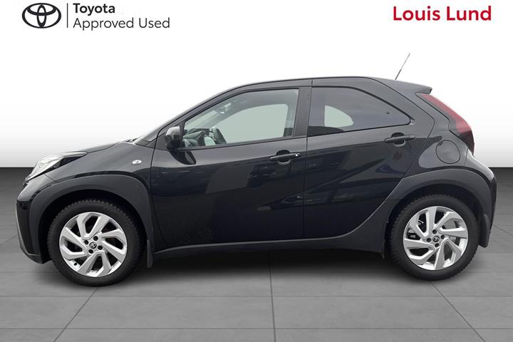Sort Toyota Aygo X fra 2024