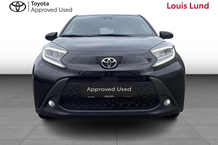 Sort Toyota Aygo X fra 2024