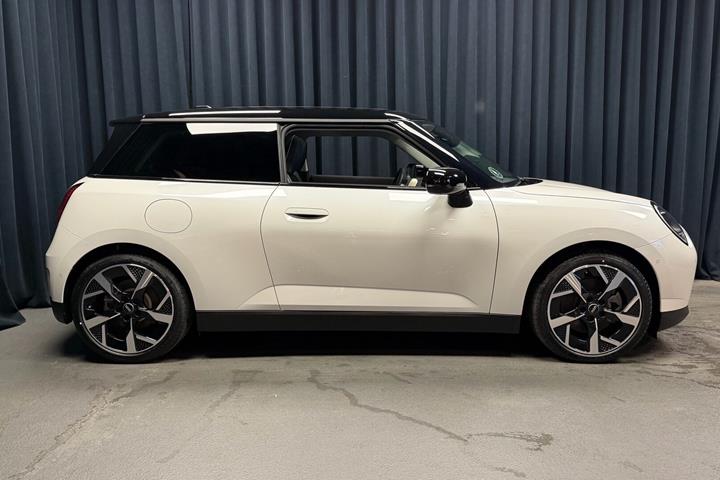 Hvid Mini Cooper fra 2024