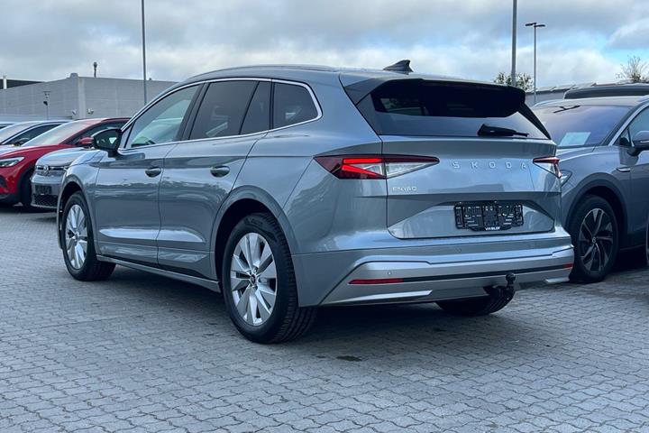 Grå Skoda Enyaq fra 2026