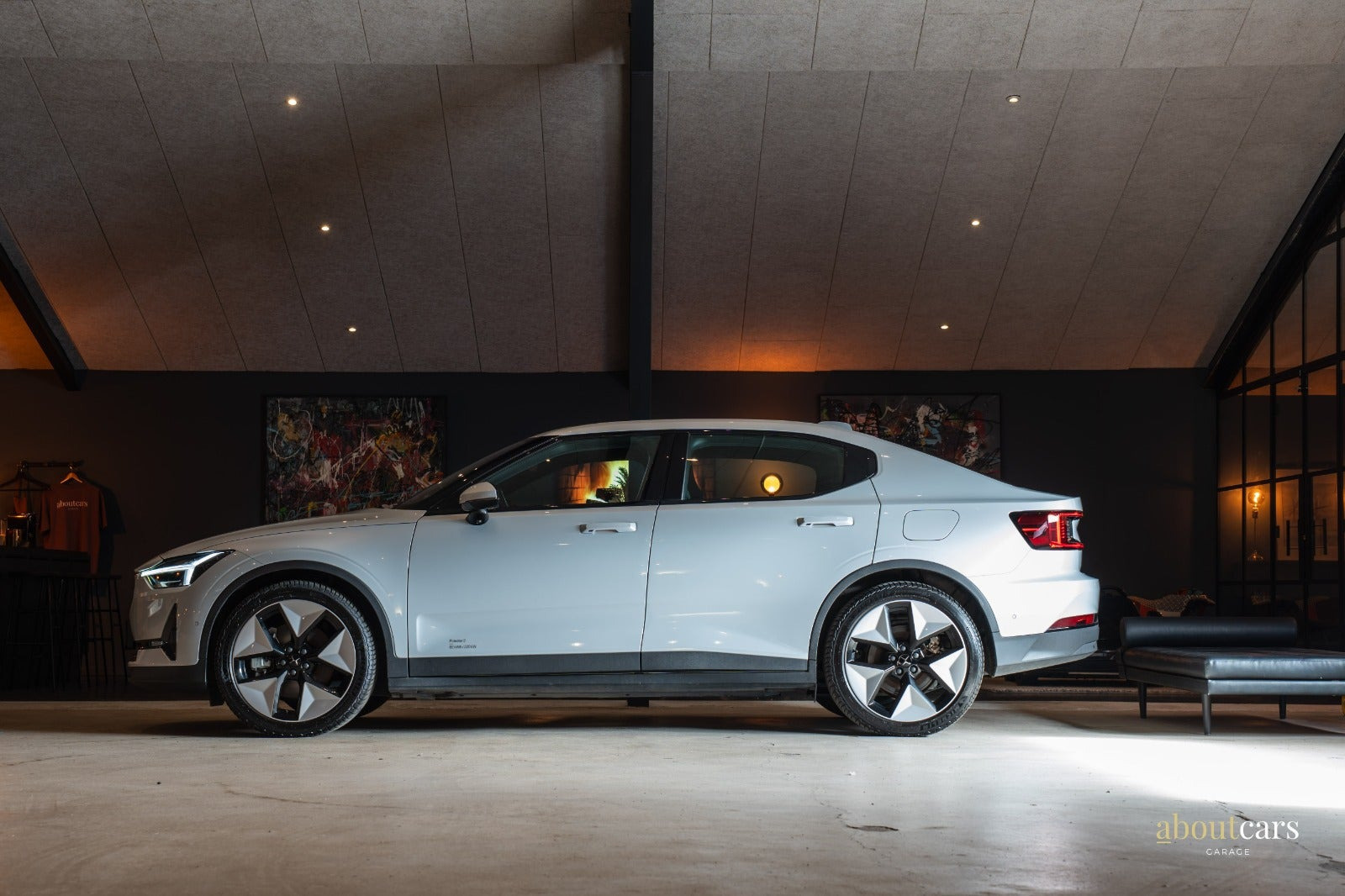 Hvid Polestar 2 fra 2024