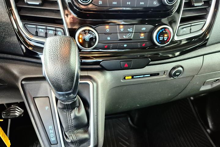 Grå Ford Transit Custom 300 L2 fra 2019