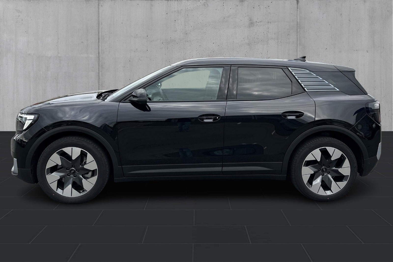 Sort Ford Explorer fra 2025