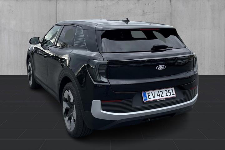 Sort Ford Explorer fra 2025