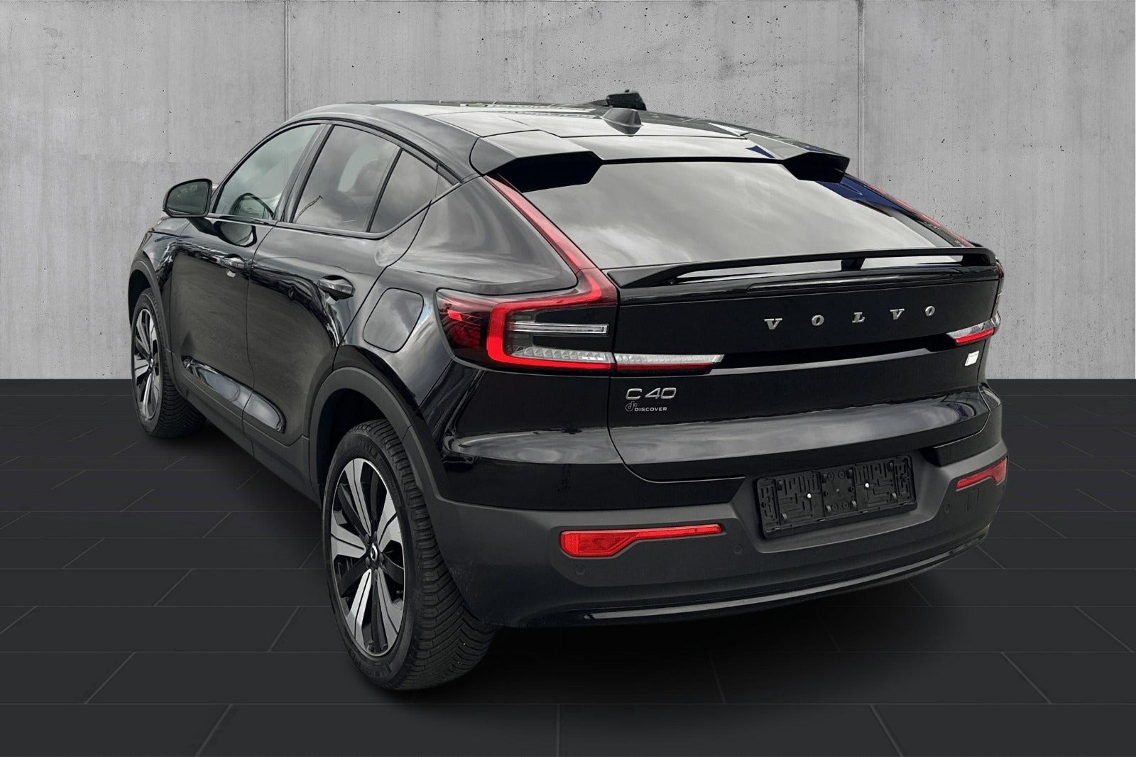 Sort Volvo C40 fra 2023
