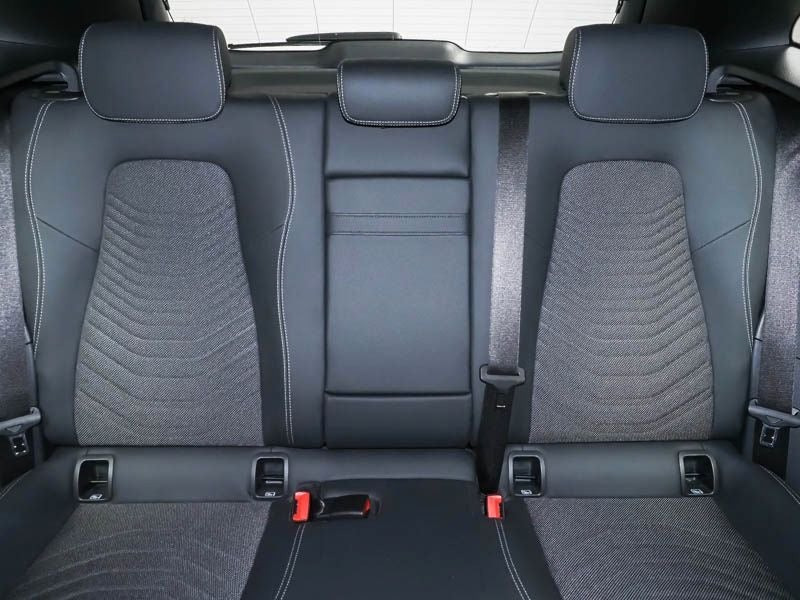 Sort Mercedes EQA250 fra 2024