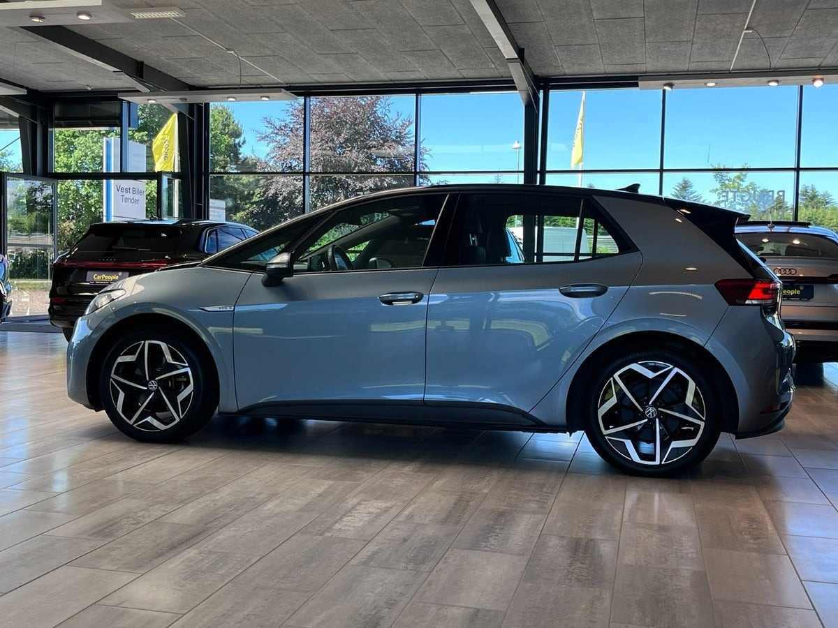 Blå VW ID.3 fra 2023