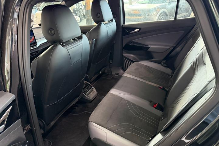 Sort VW ID.4 fra 2025